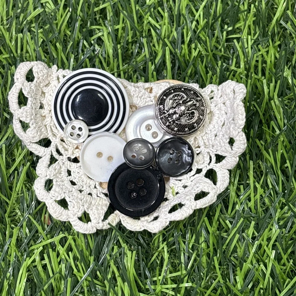 Handmade Vintage Button Brooch Lot Doily Lace Grandmacore Cottagecore 9 Pc